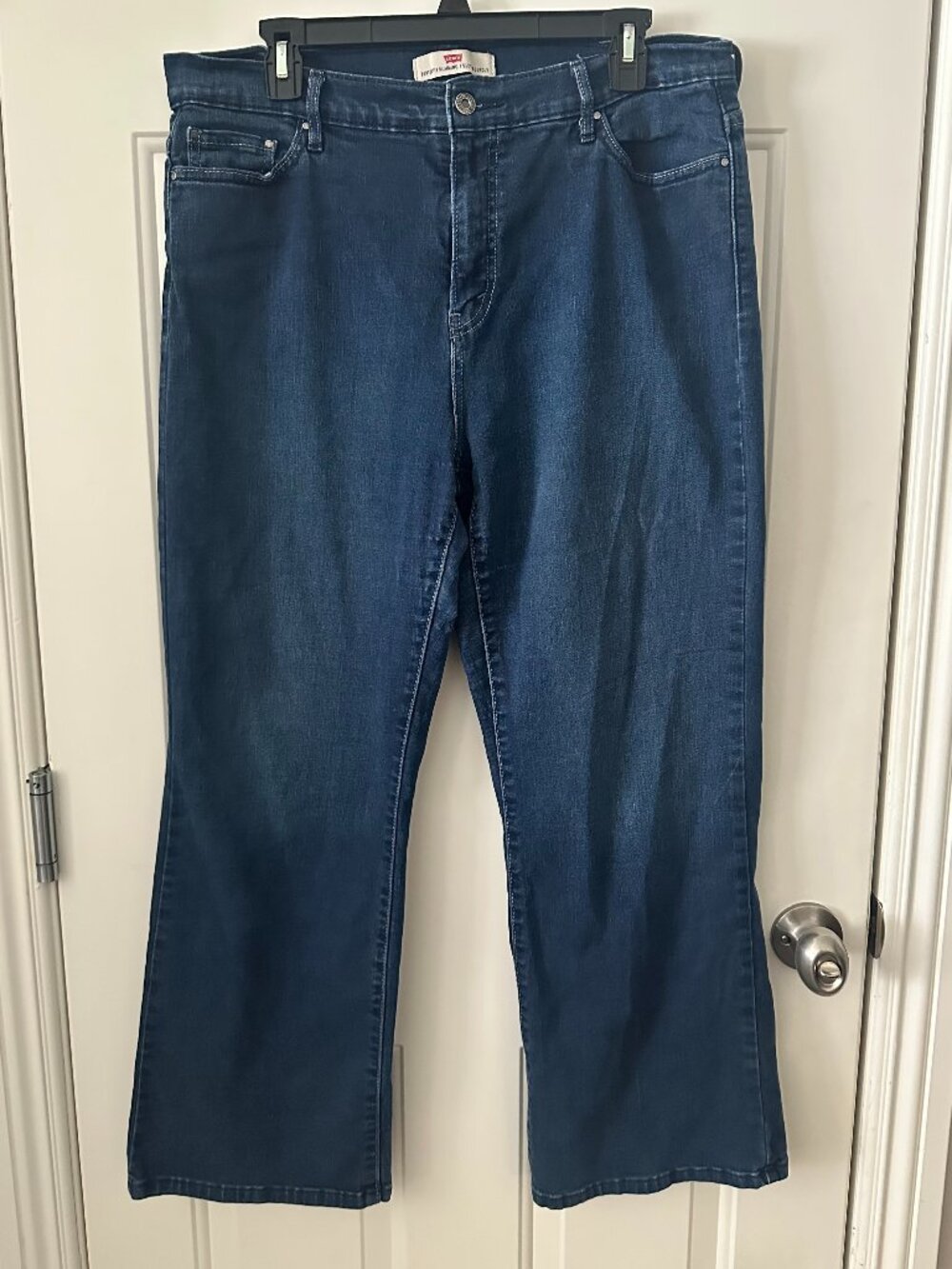 Levi’s 512 Perfectly Slimming Bootcut Jeans – Women’s Size 18 – Studded Pockets